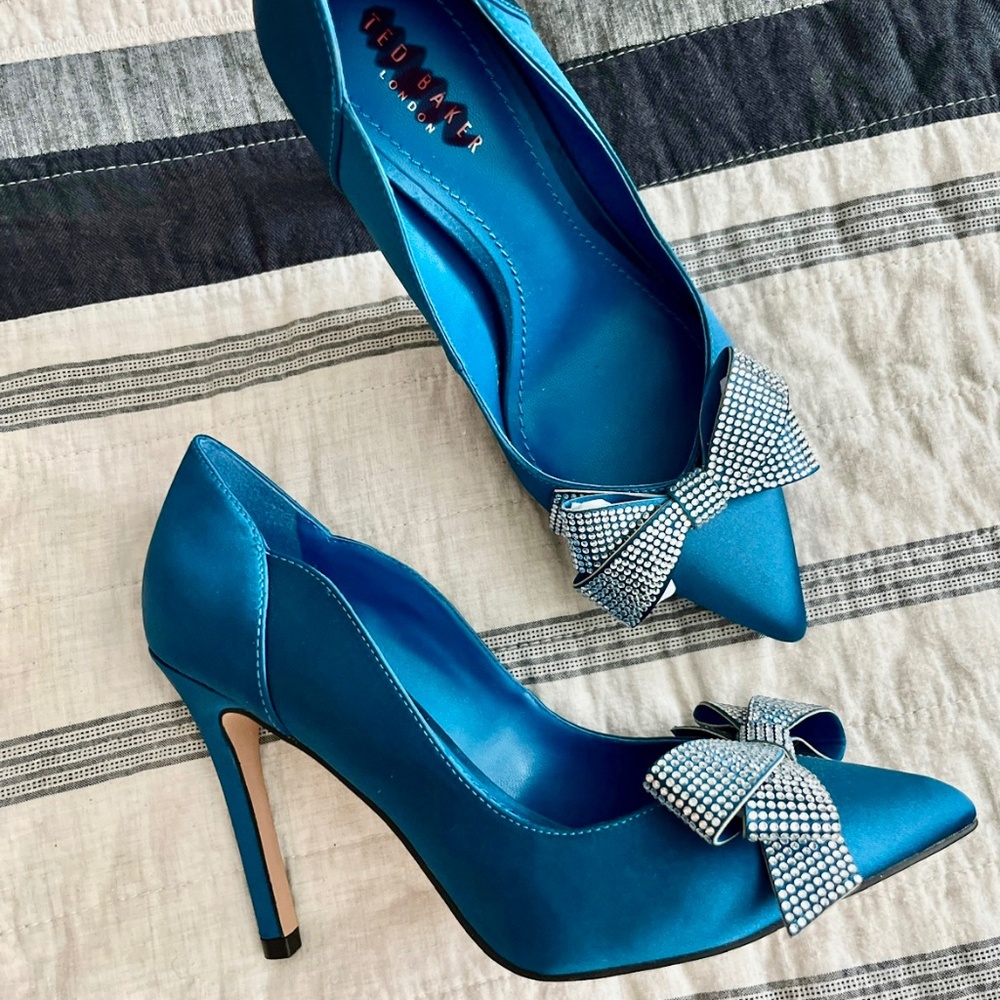 New Ted Baker rhinestone bows satin heels sz36